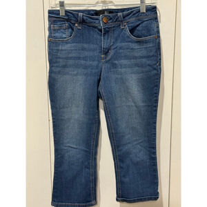 Women's 1822 Denim medium wash Blue Cropped capri Jeans Size 6